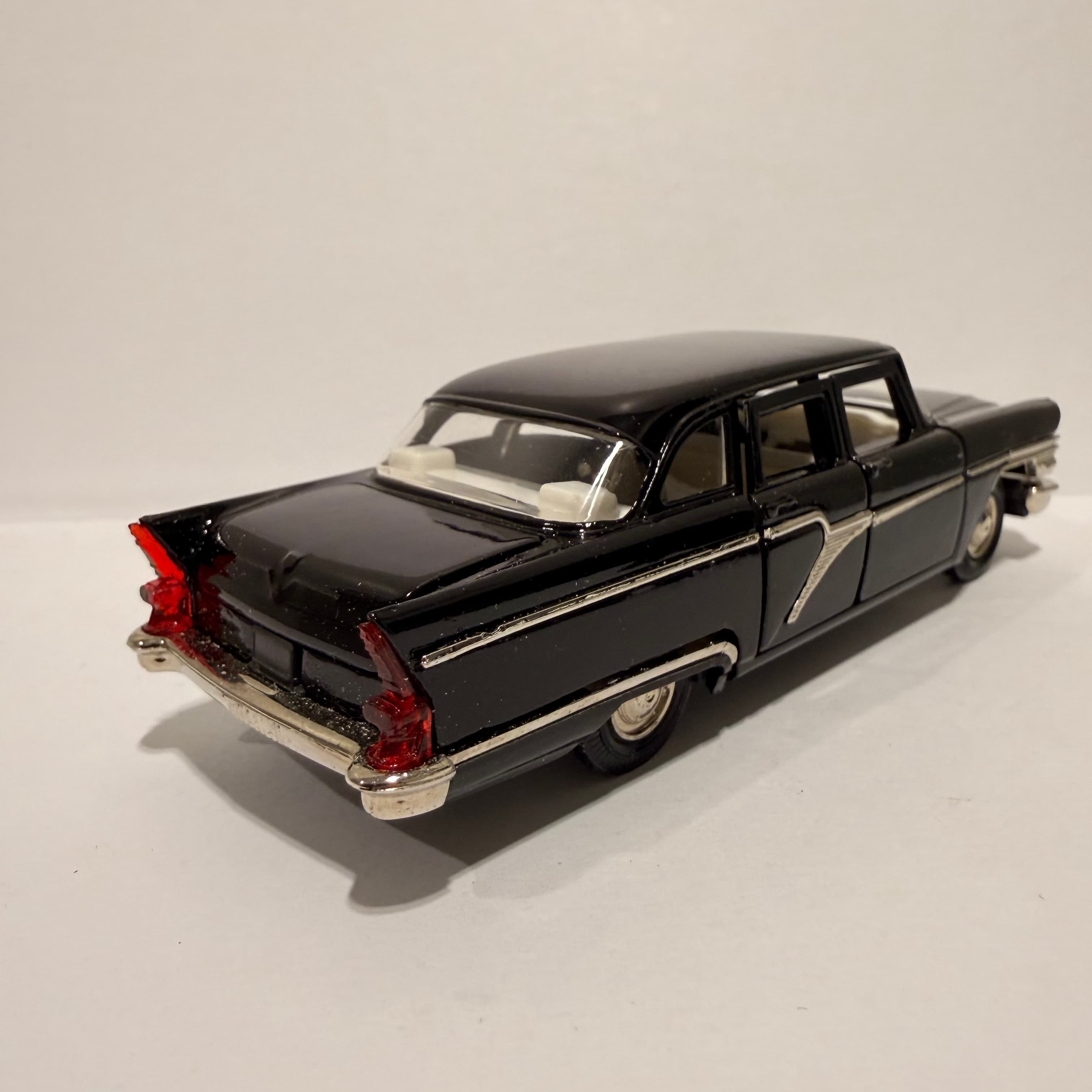 Газ 13 Чайка превью 4