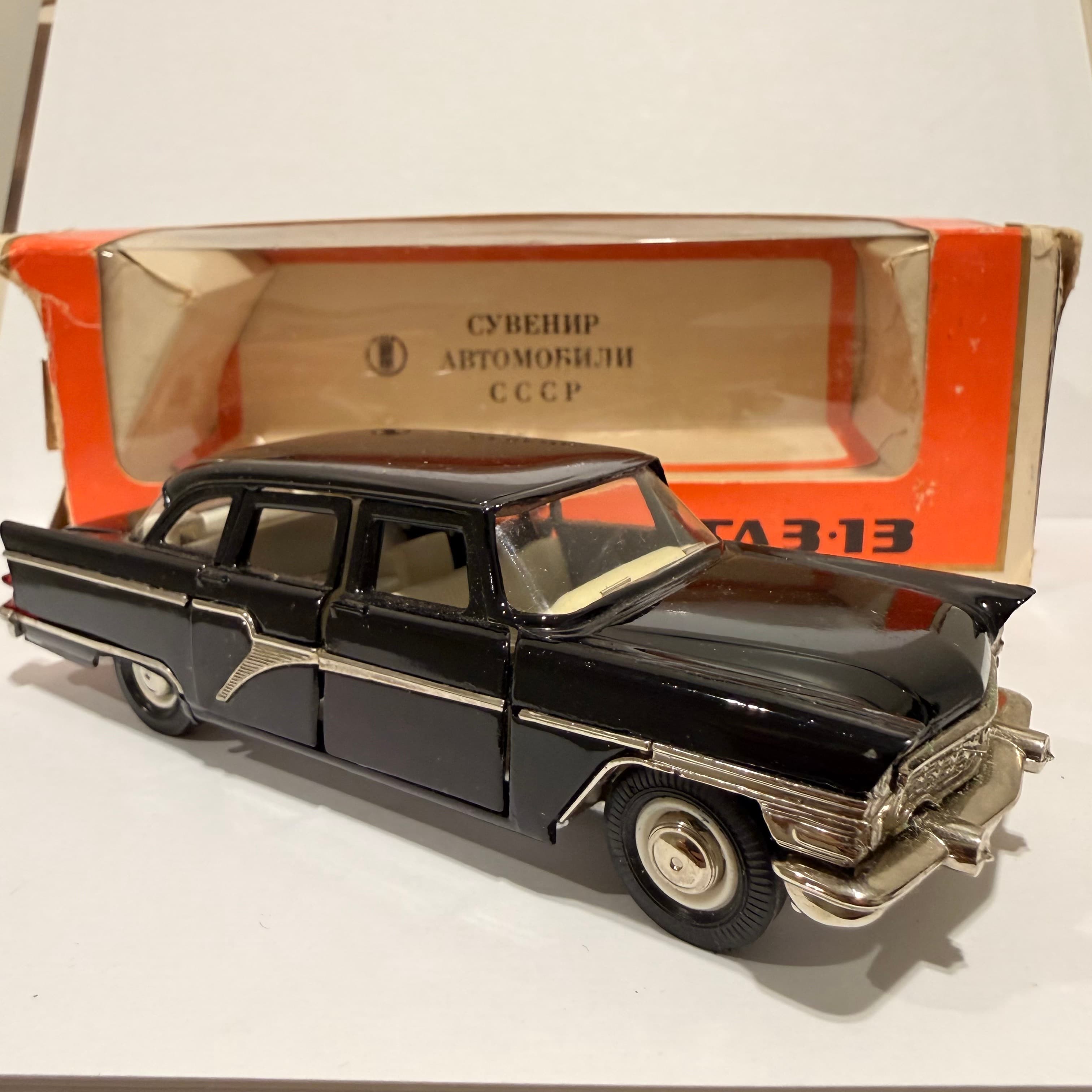 Газ 13 Чайка превью 2