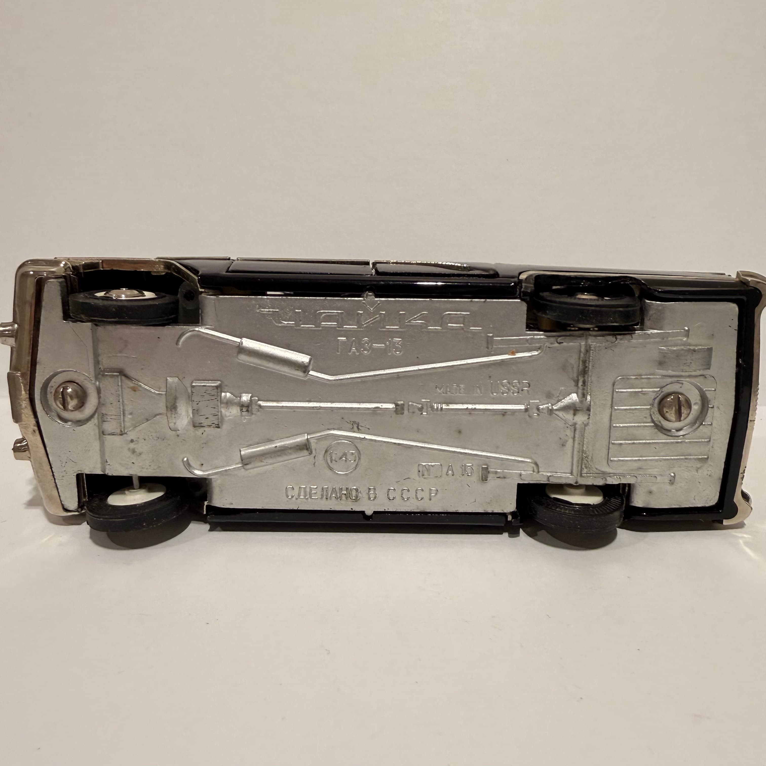 Газ 13 Чайка превью 9