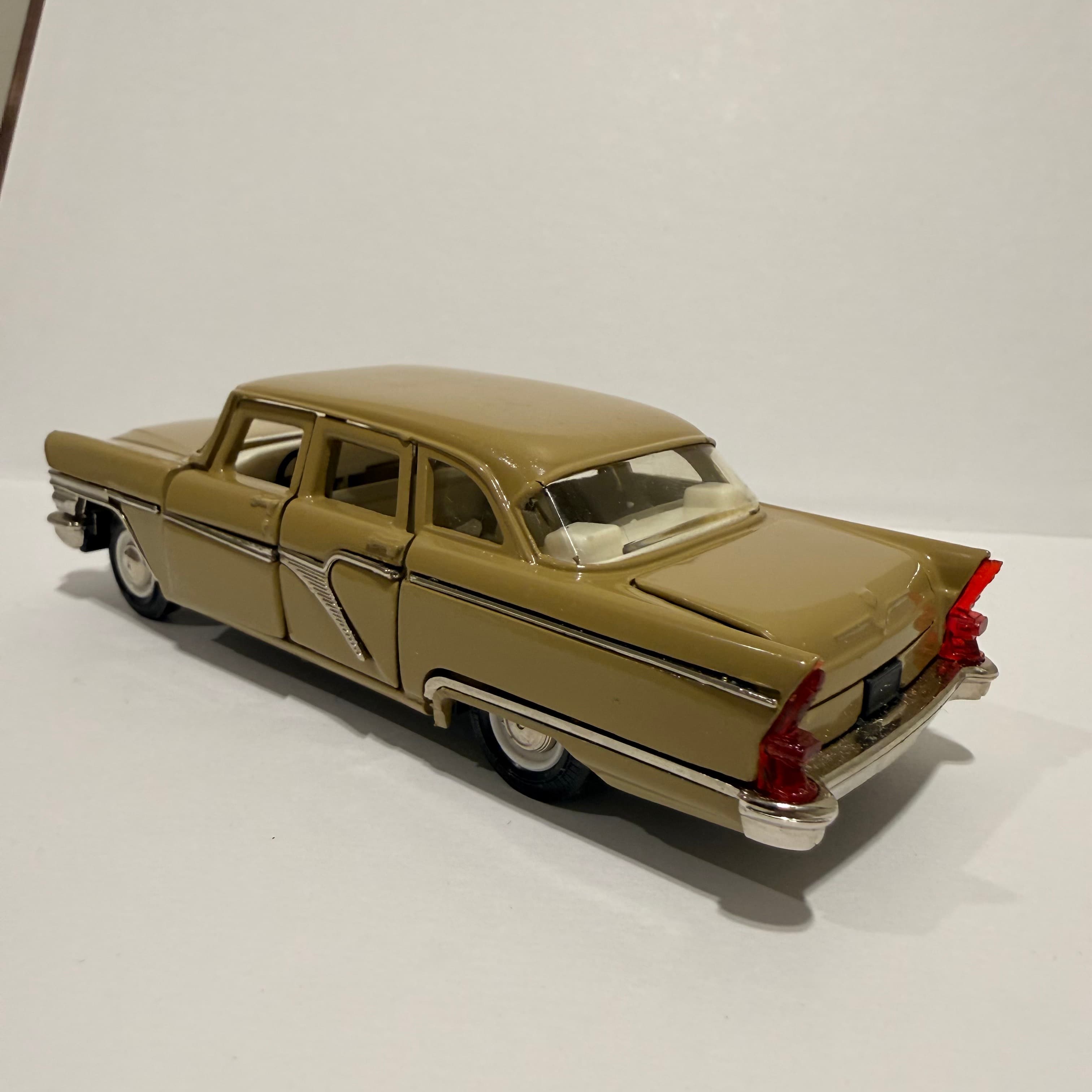 Газ 13 Чайка кофейная превью 4