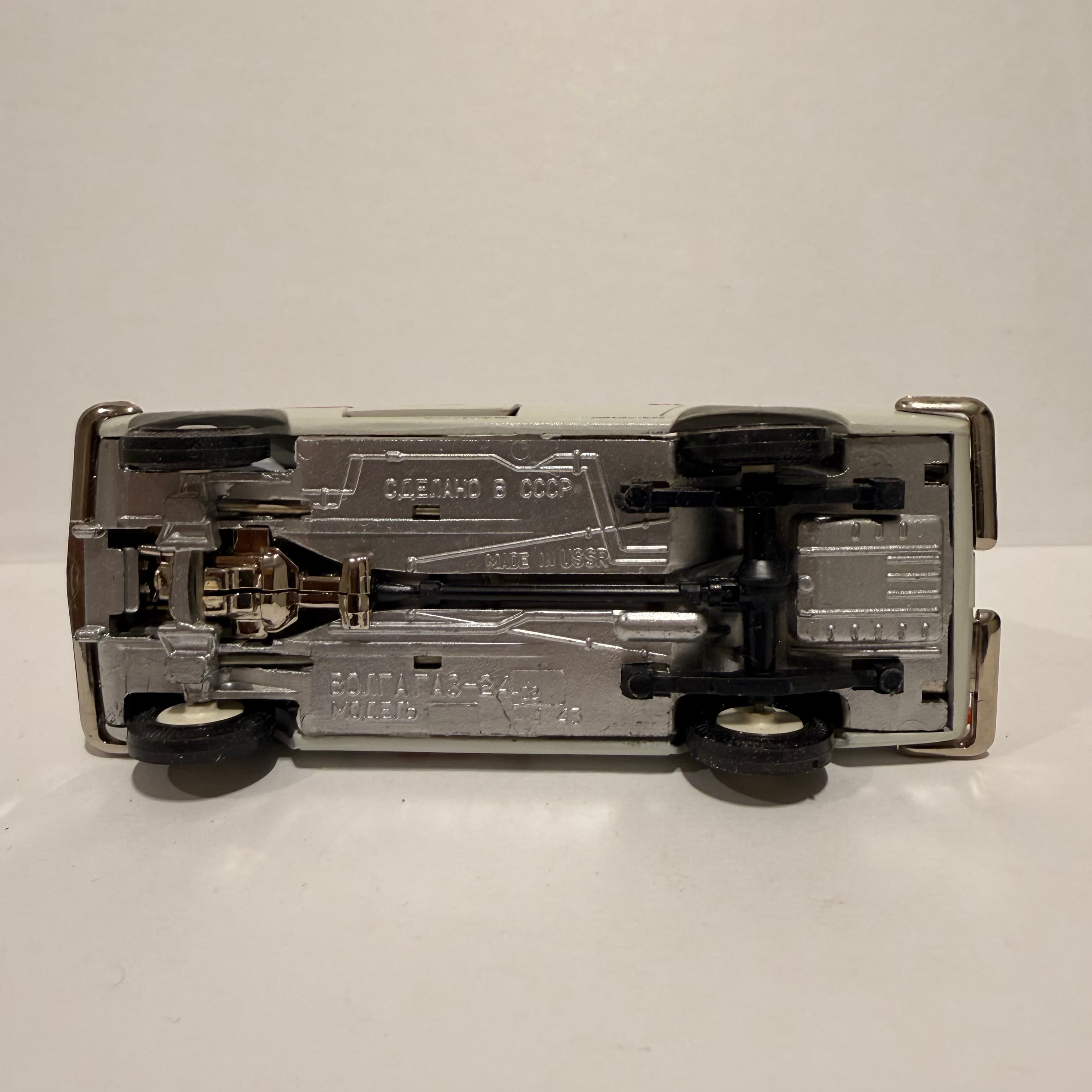 Газ 24 скорая помощь превью 7