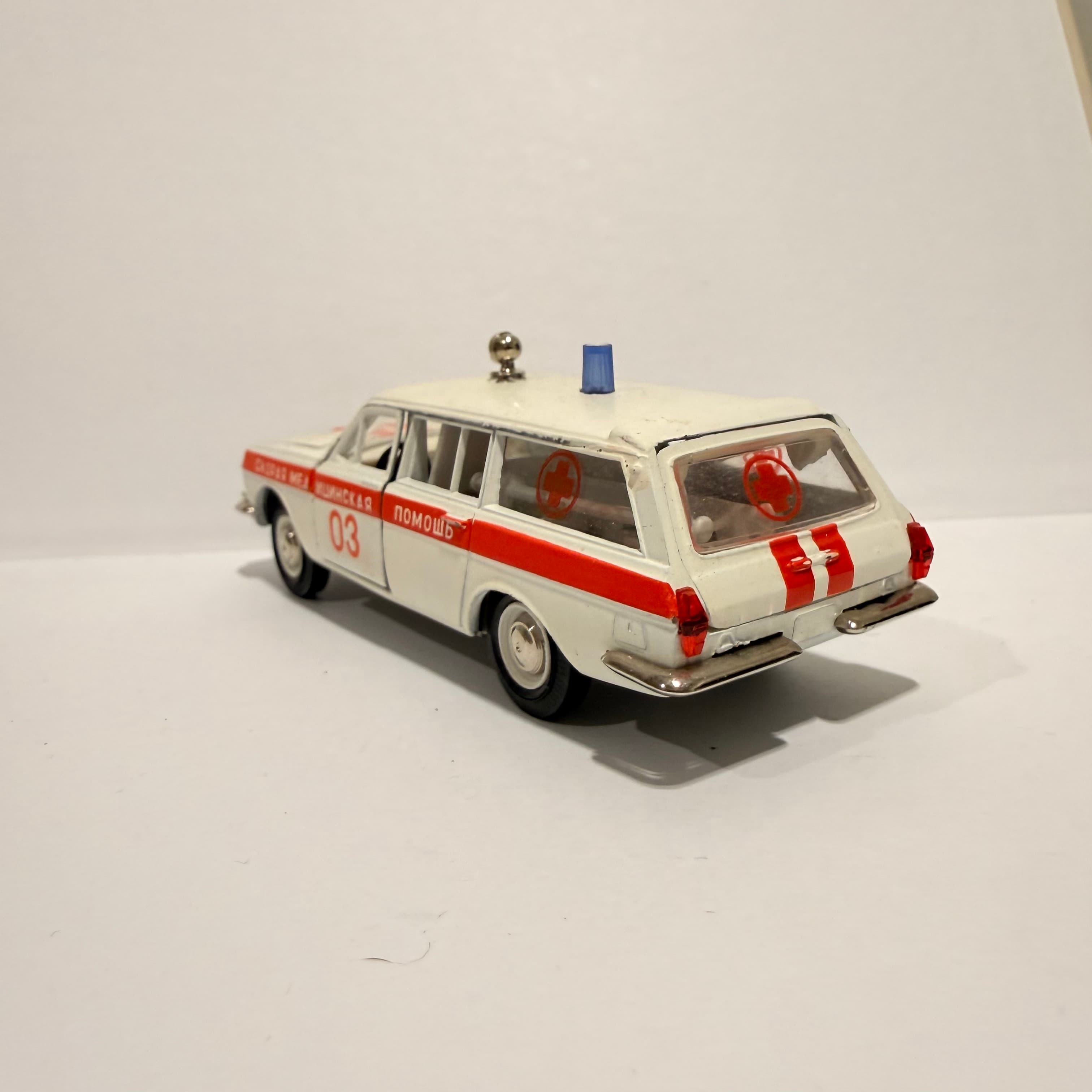 Газ 24 Скорая помощь превью 4