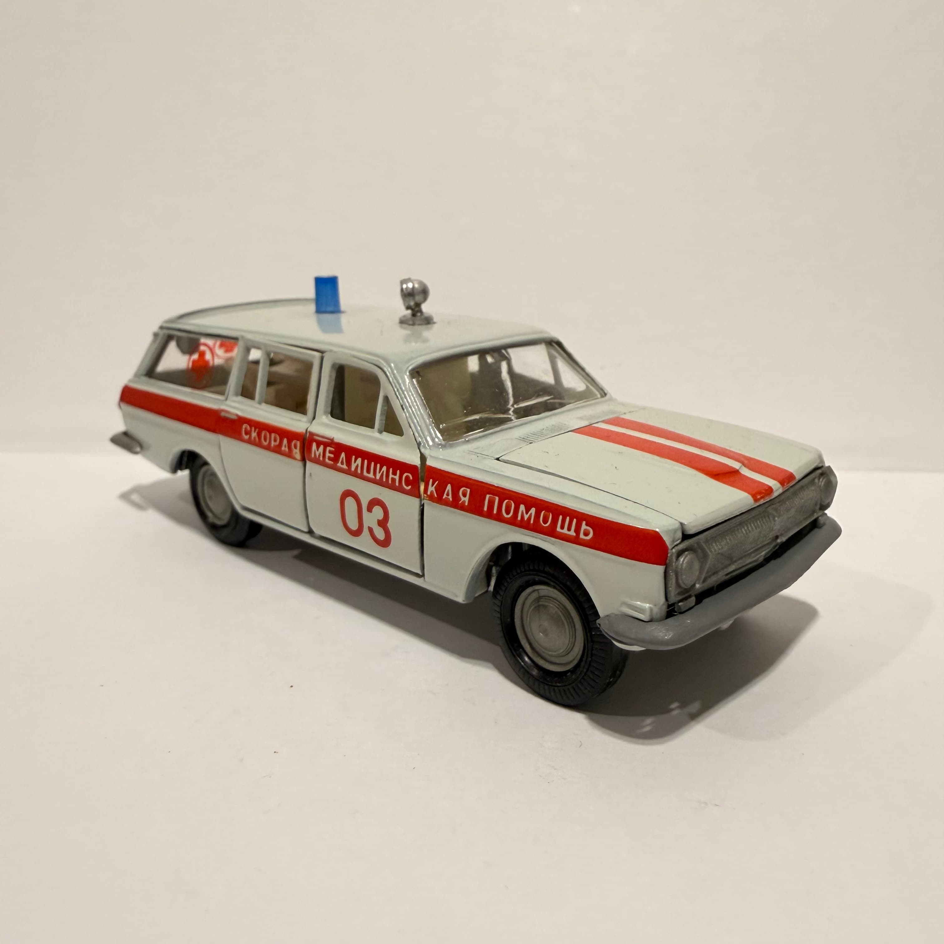 Газ 24 Скорая помощь превью 2