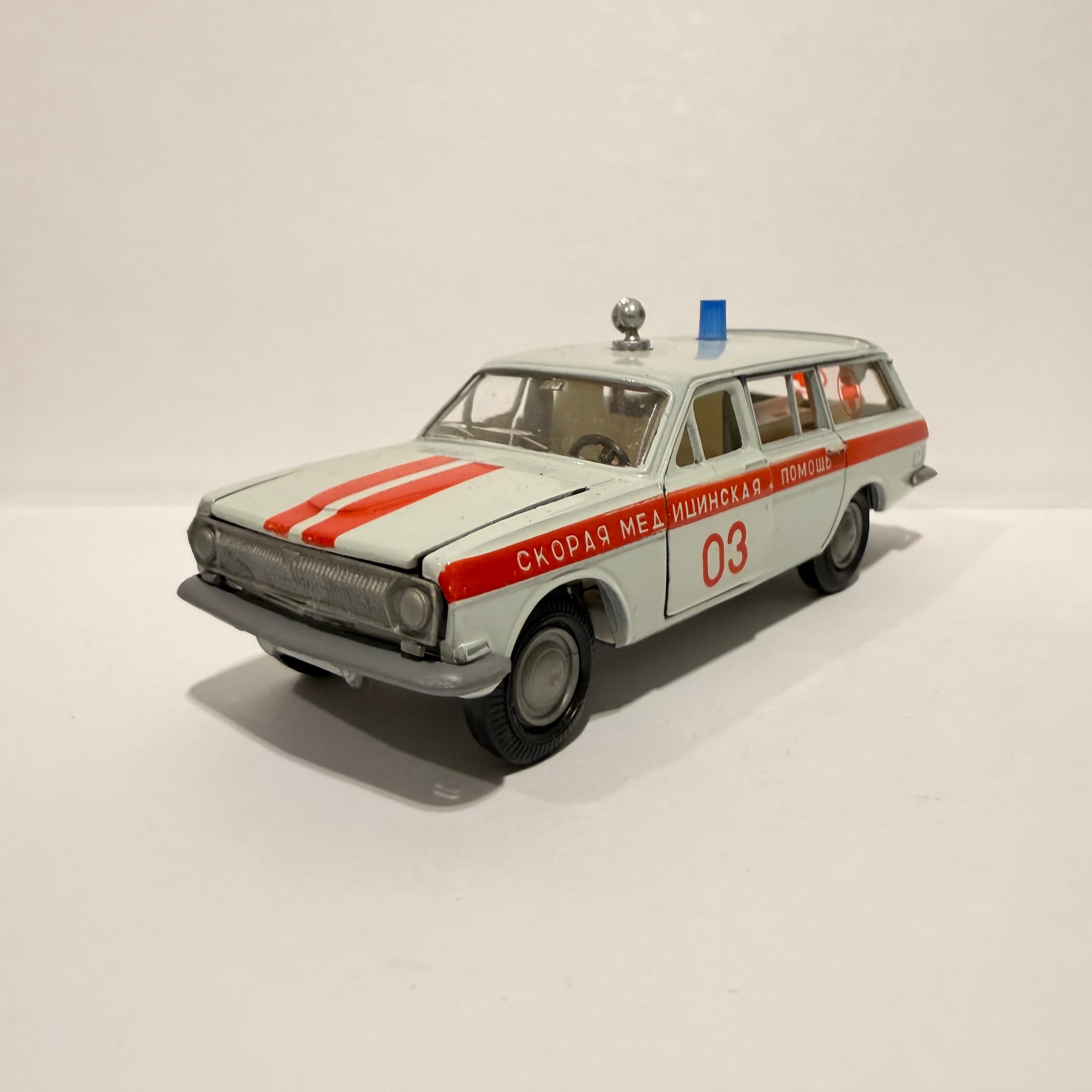 Газ 24 Скорая помощь превью 3