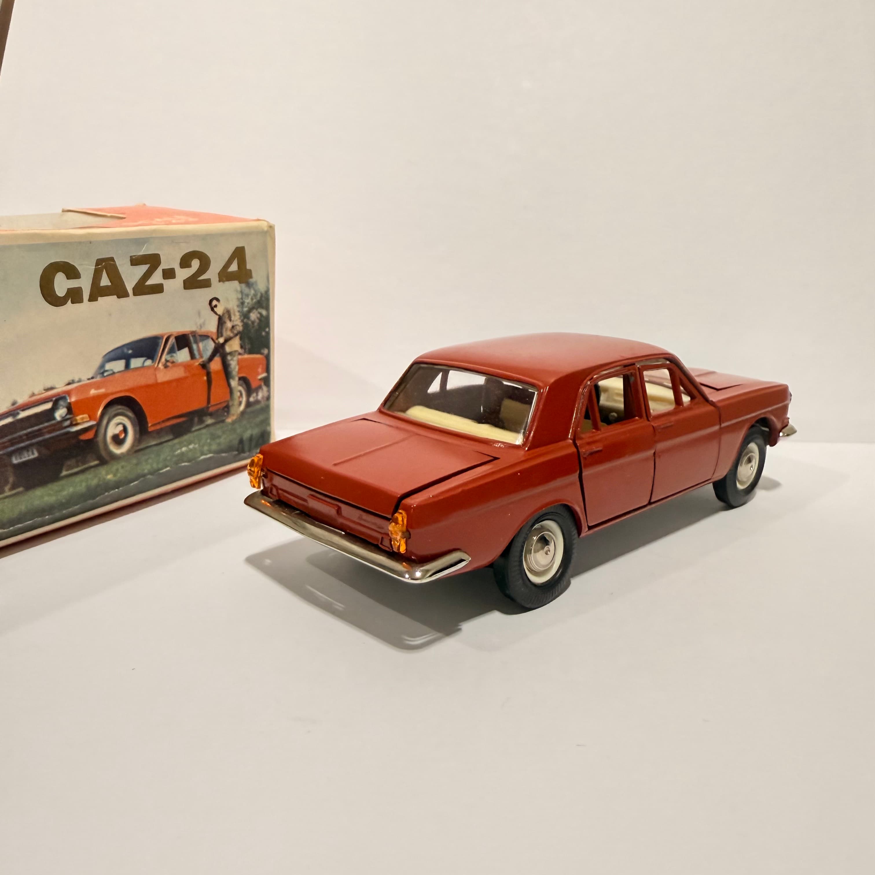 Газ 24 превью 3