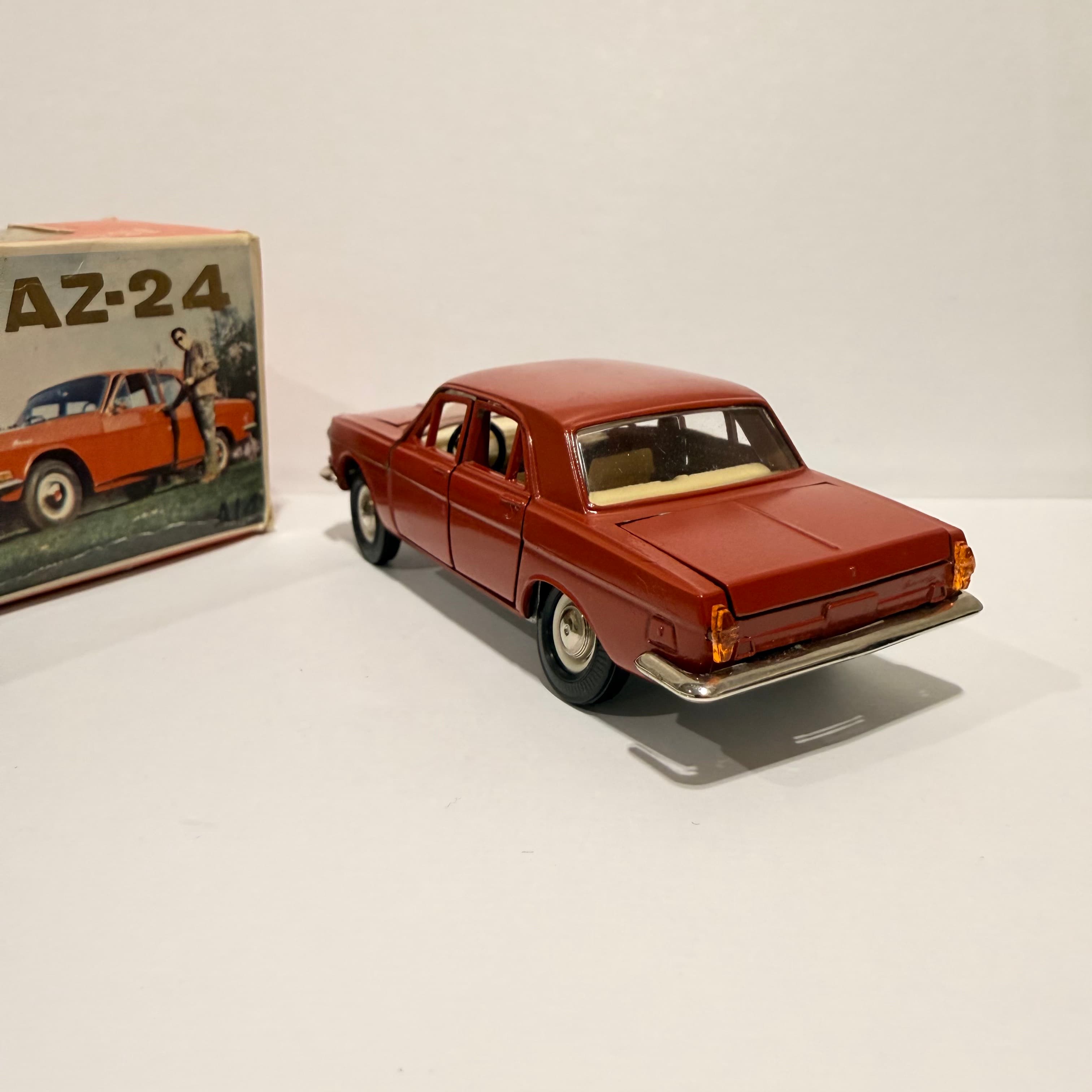 Газ 24 превью 4