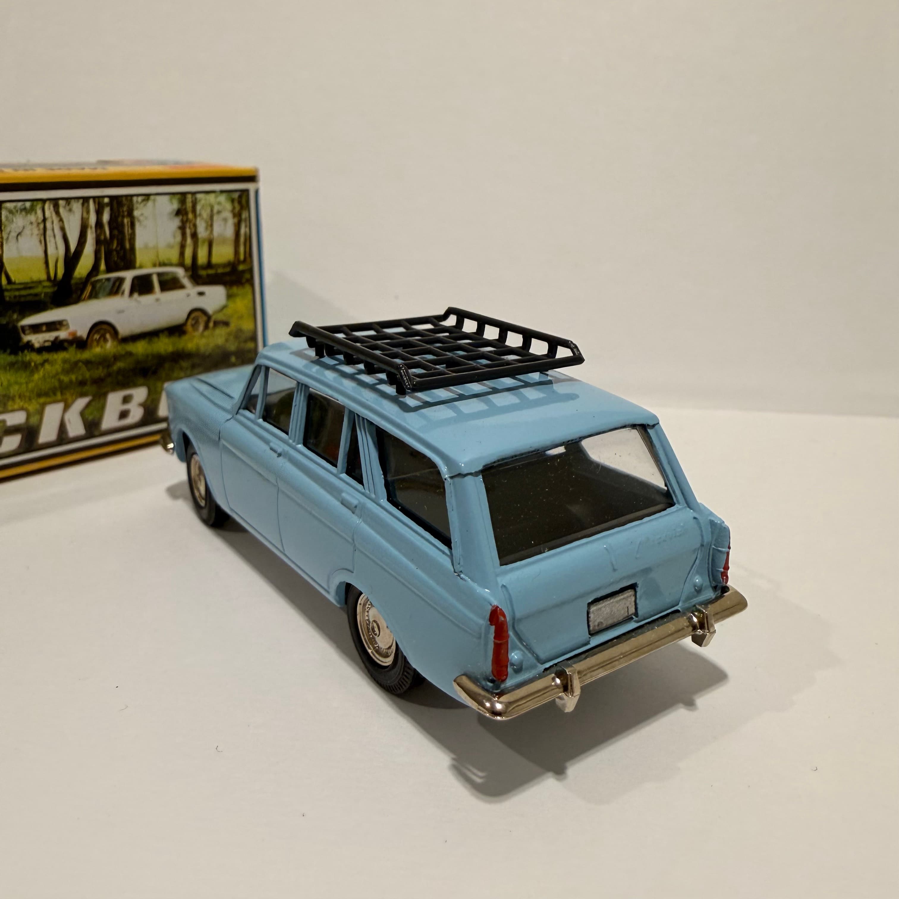 Москвич 426 с багажником превью 3