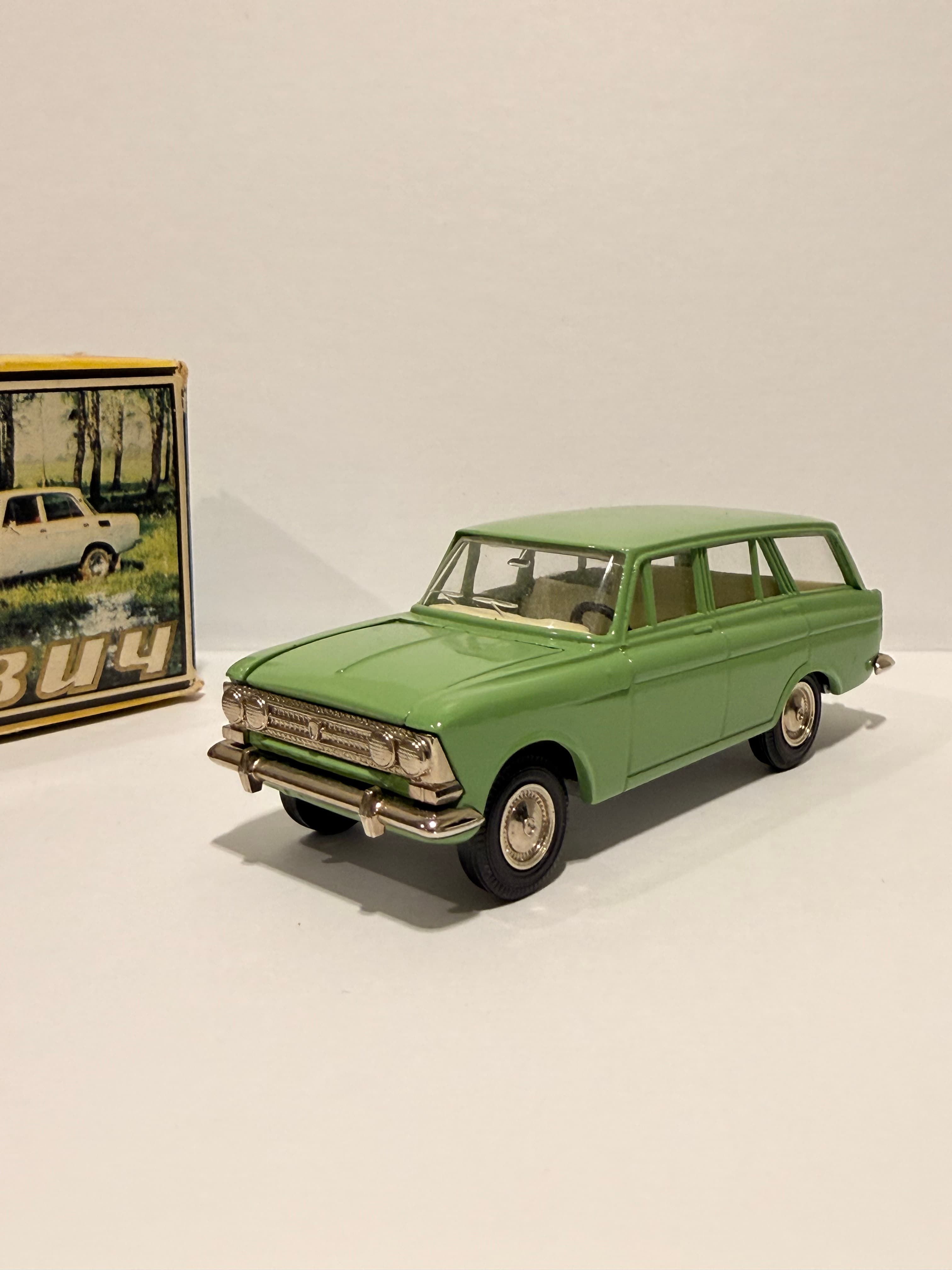 Москвич 427 превью 3