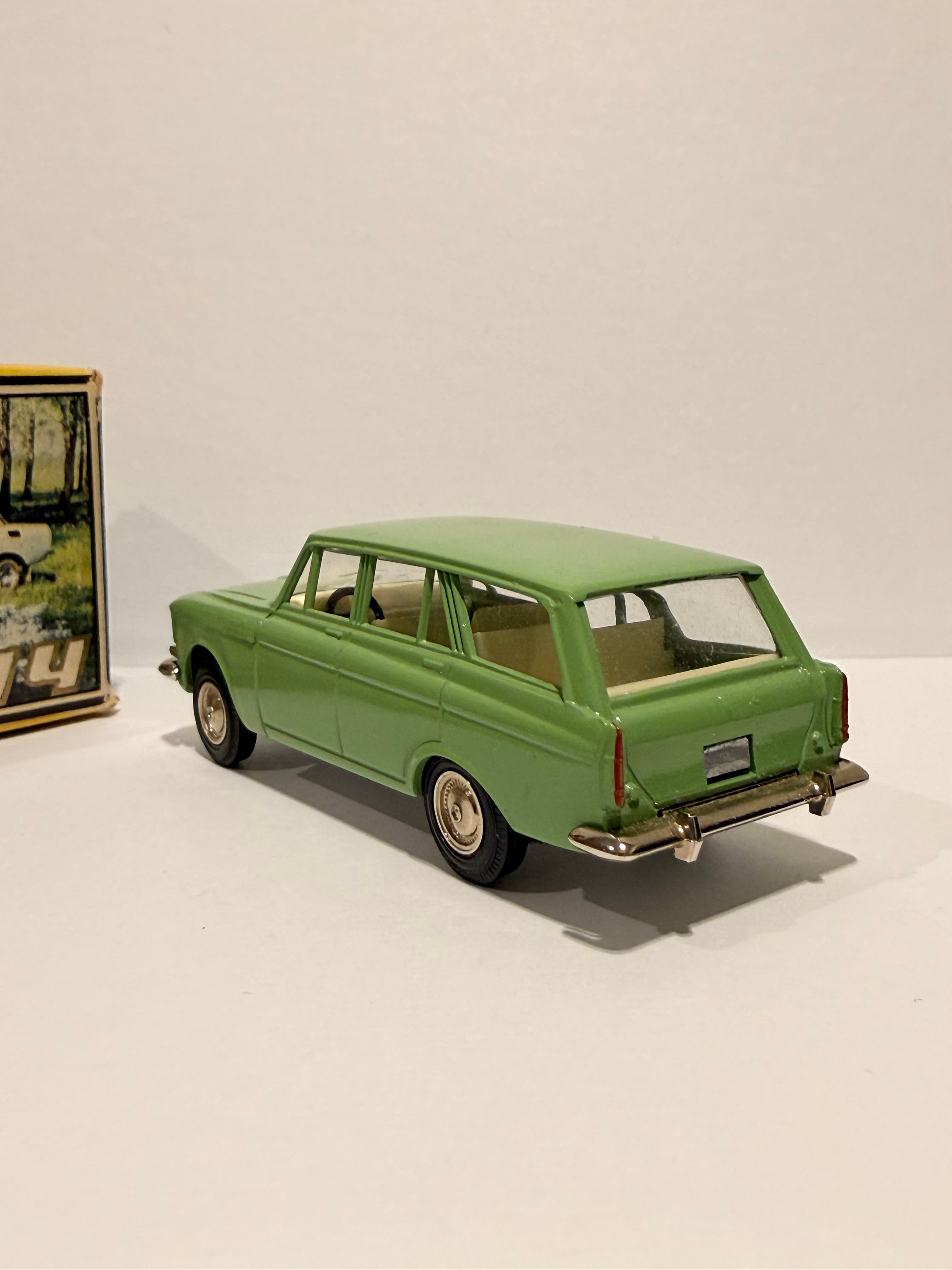 Москвич 427 превью 4