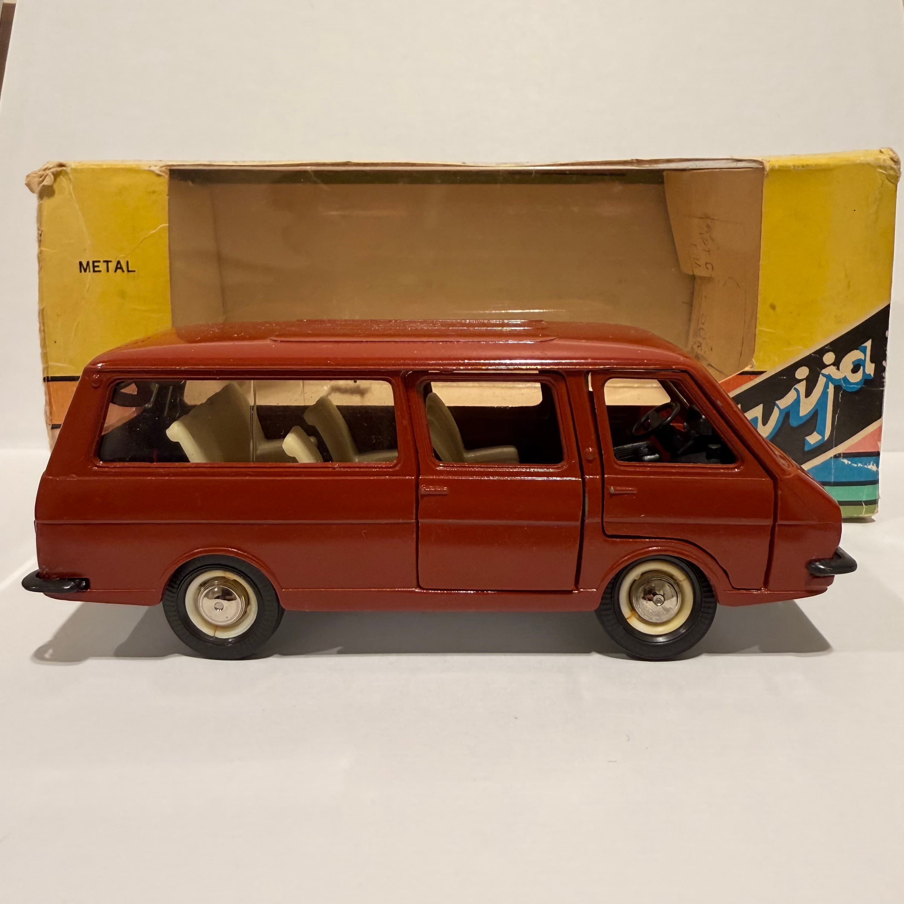 Raf 2203 главное изображение