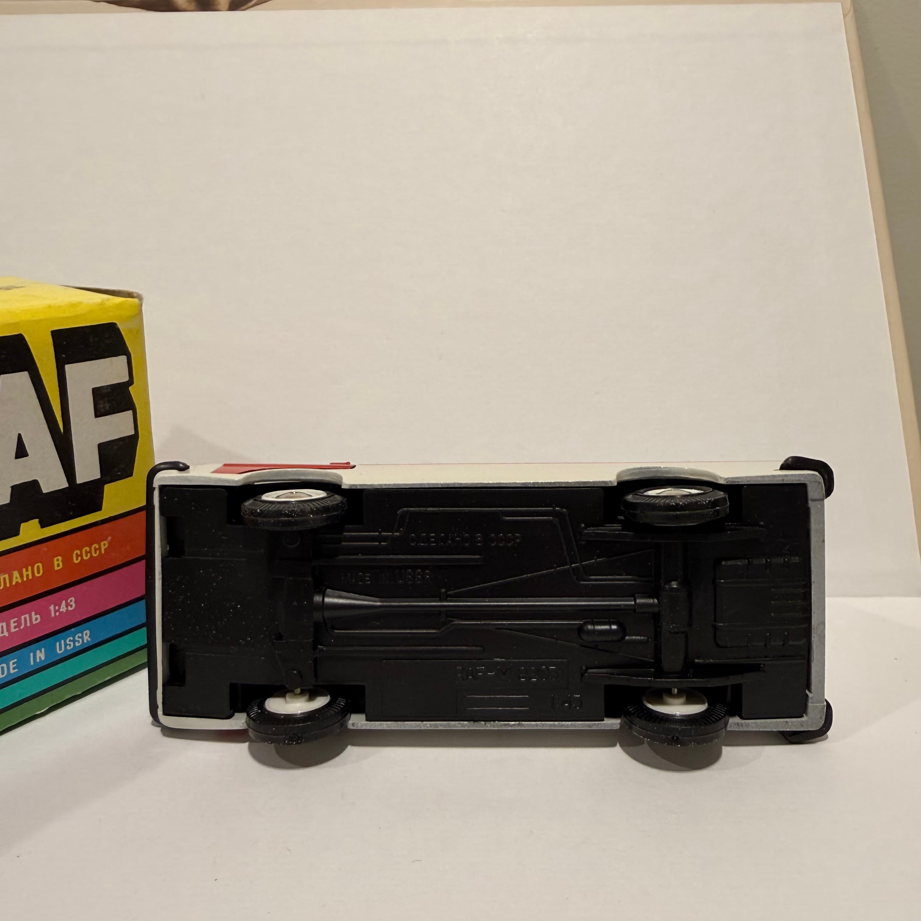 Raf 2203 Скорая помощь превью 6