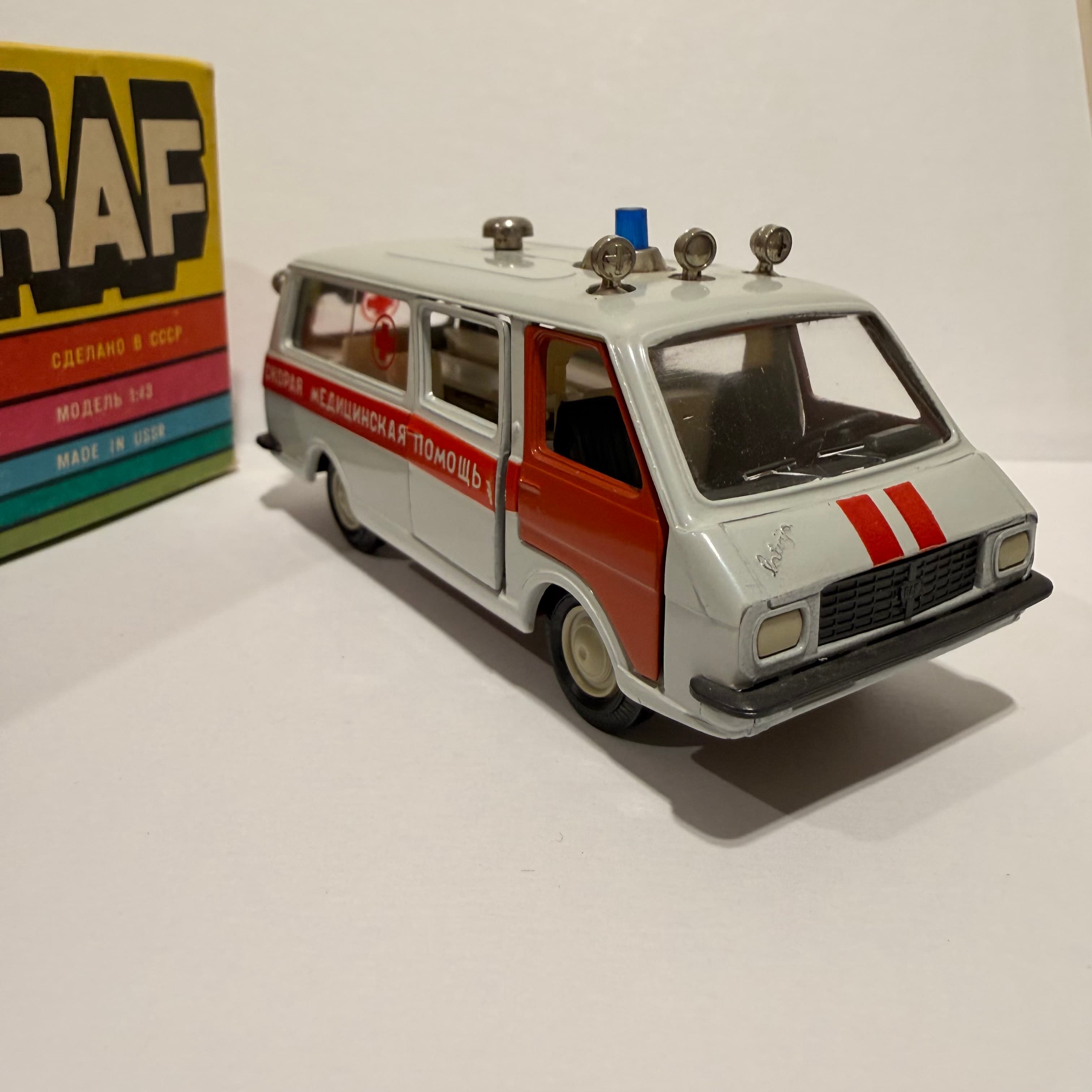 Raf 2203  Скорая помощь превью 2