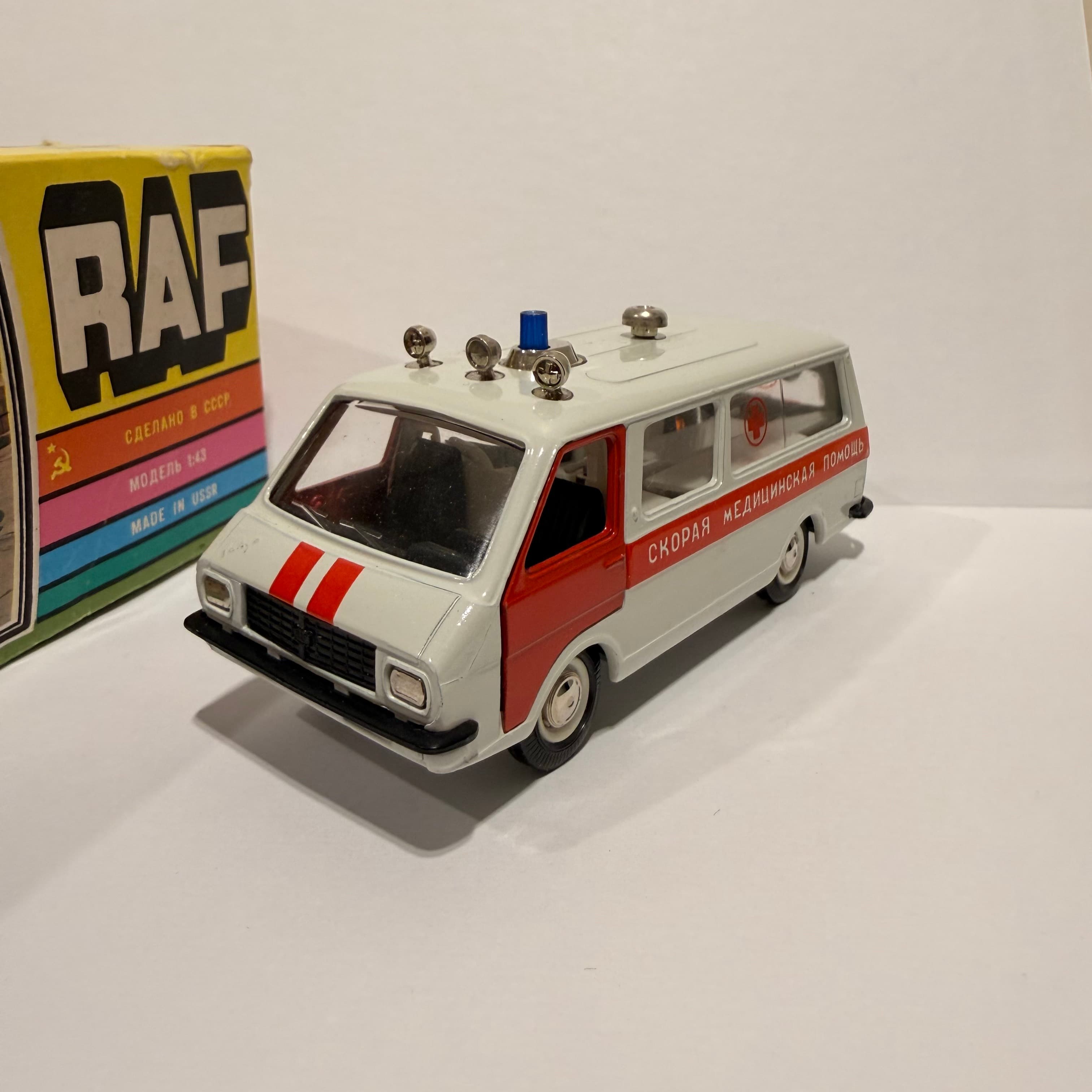 Raf 2203  Скорая помощь превью 3