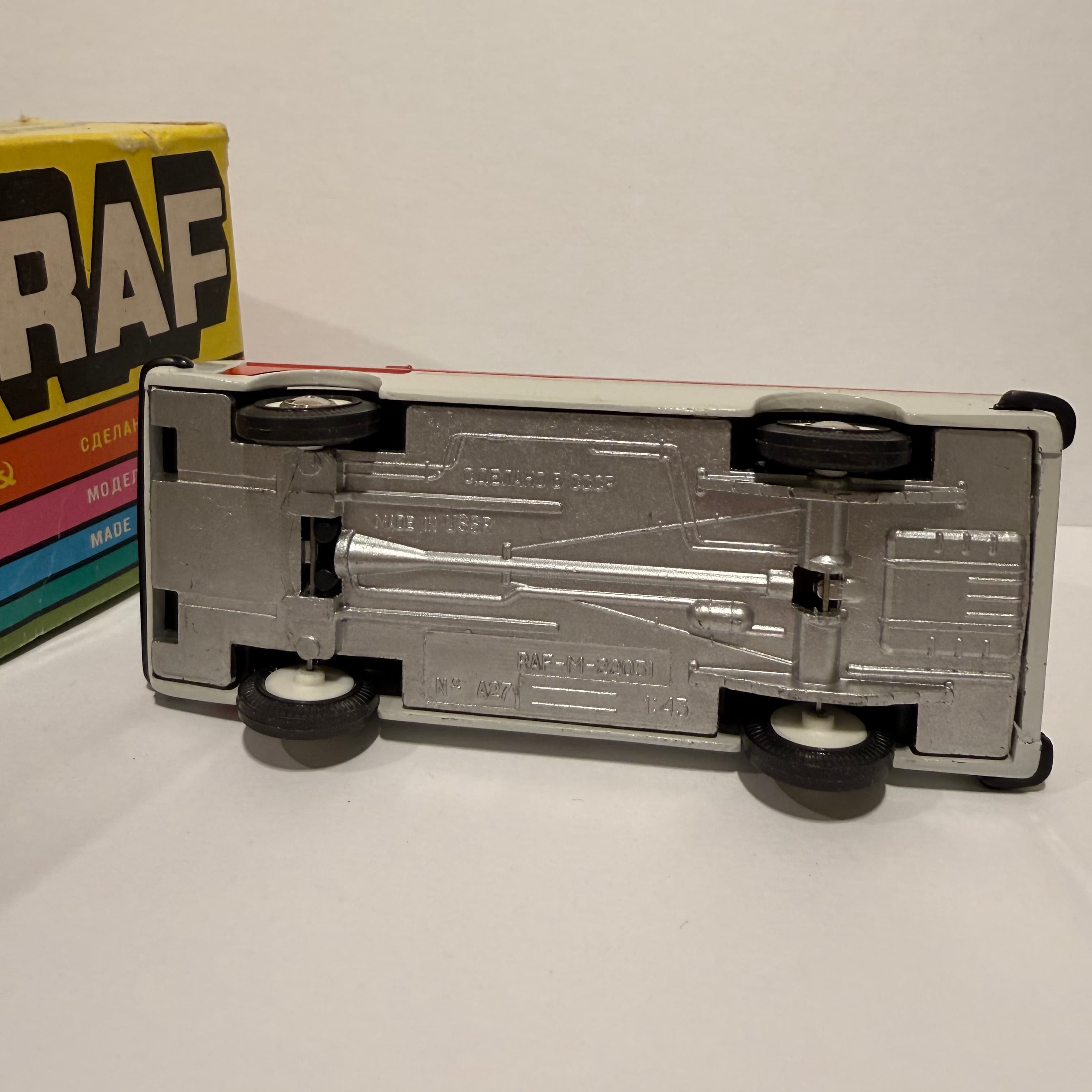 Raf 2203  Скорая помощь превью 6