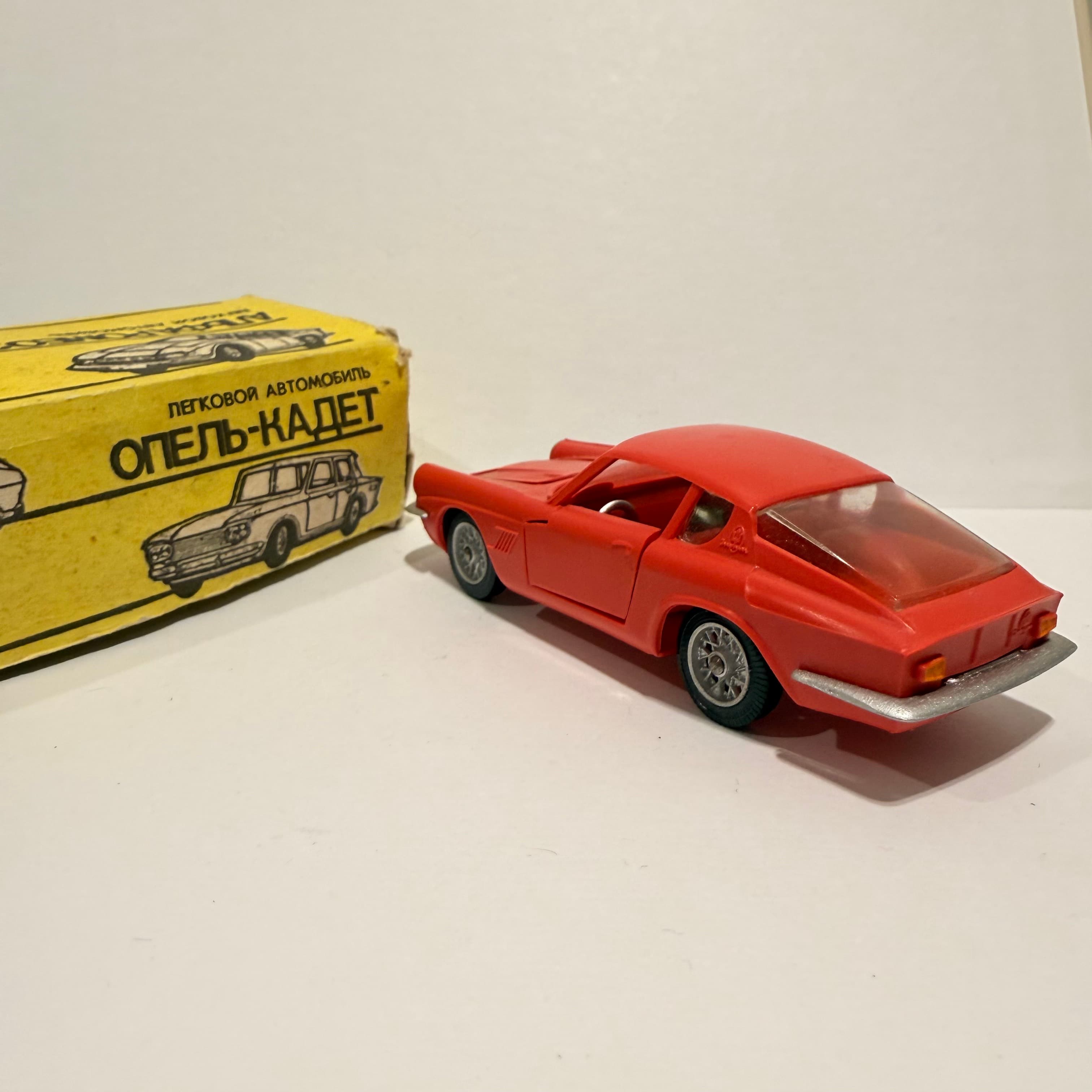 Мазерати Мистраль preview 4