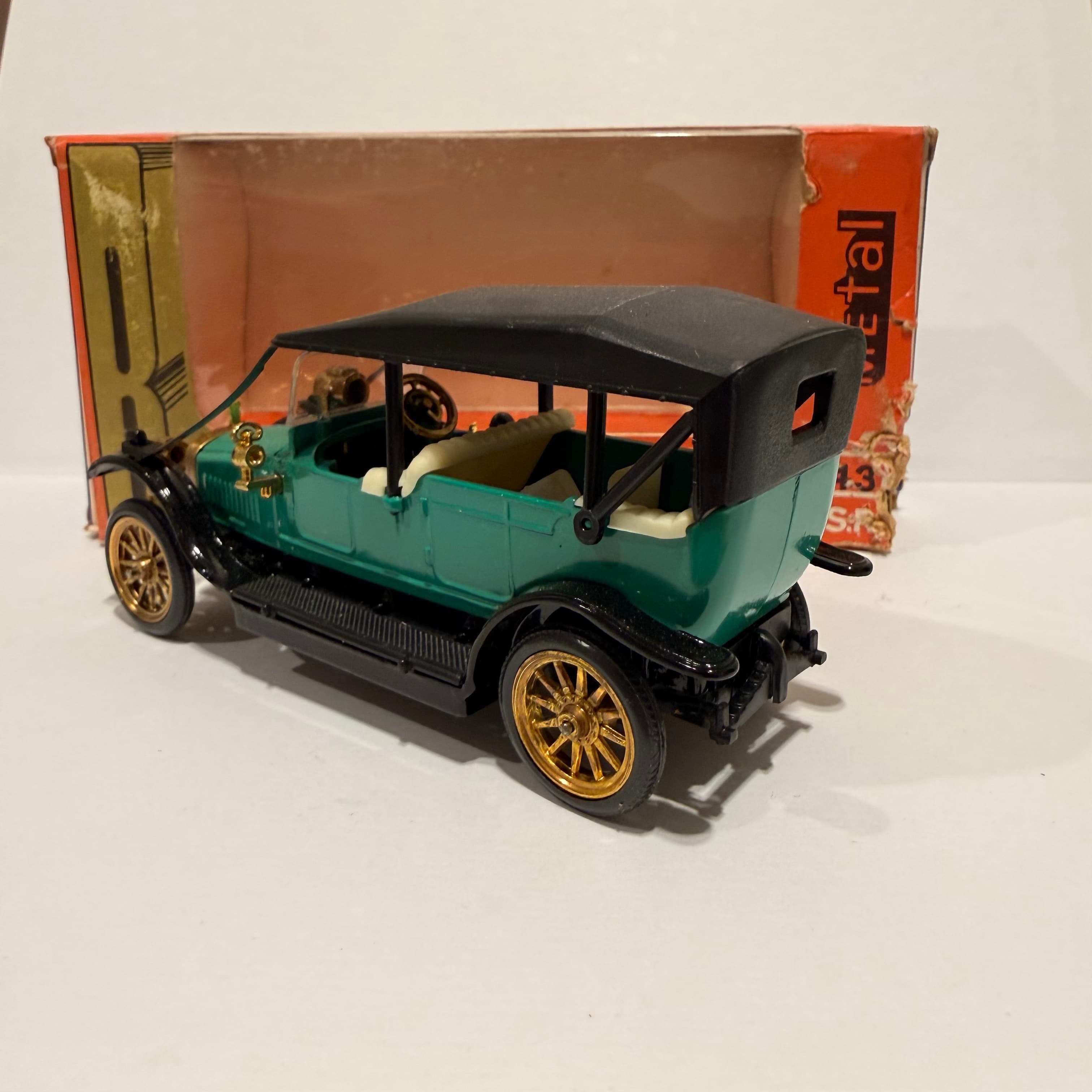 Руссо-балт C24/40 Торпедо превью 4