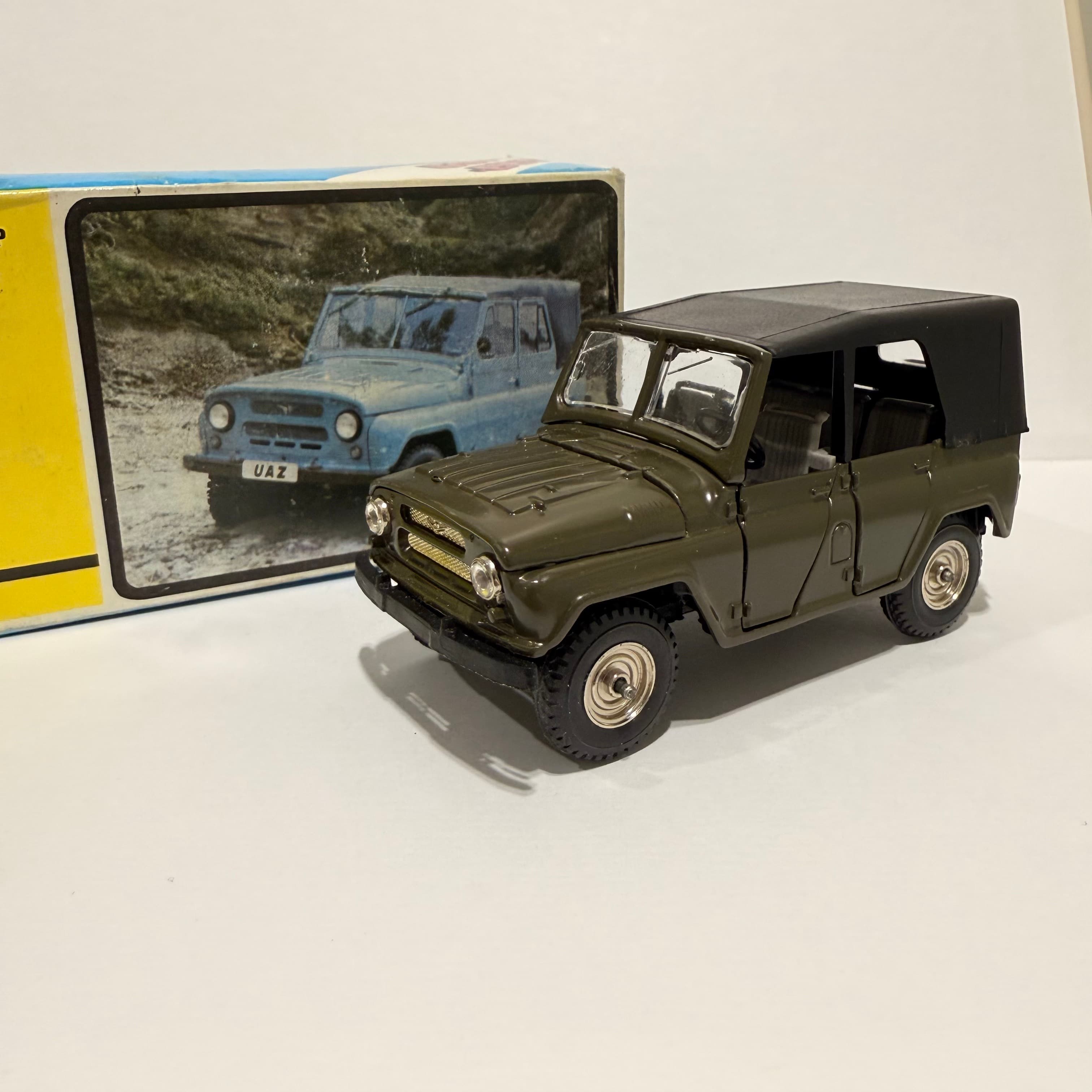 Уаз 469 превью 4