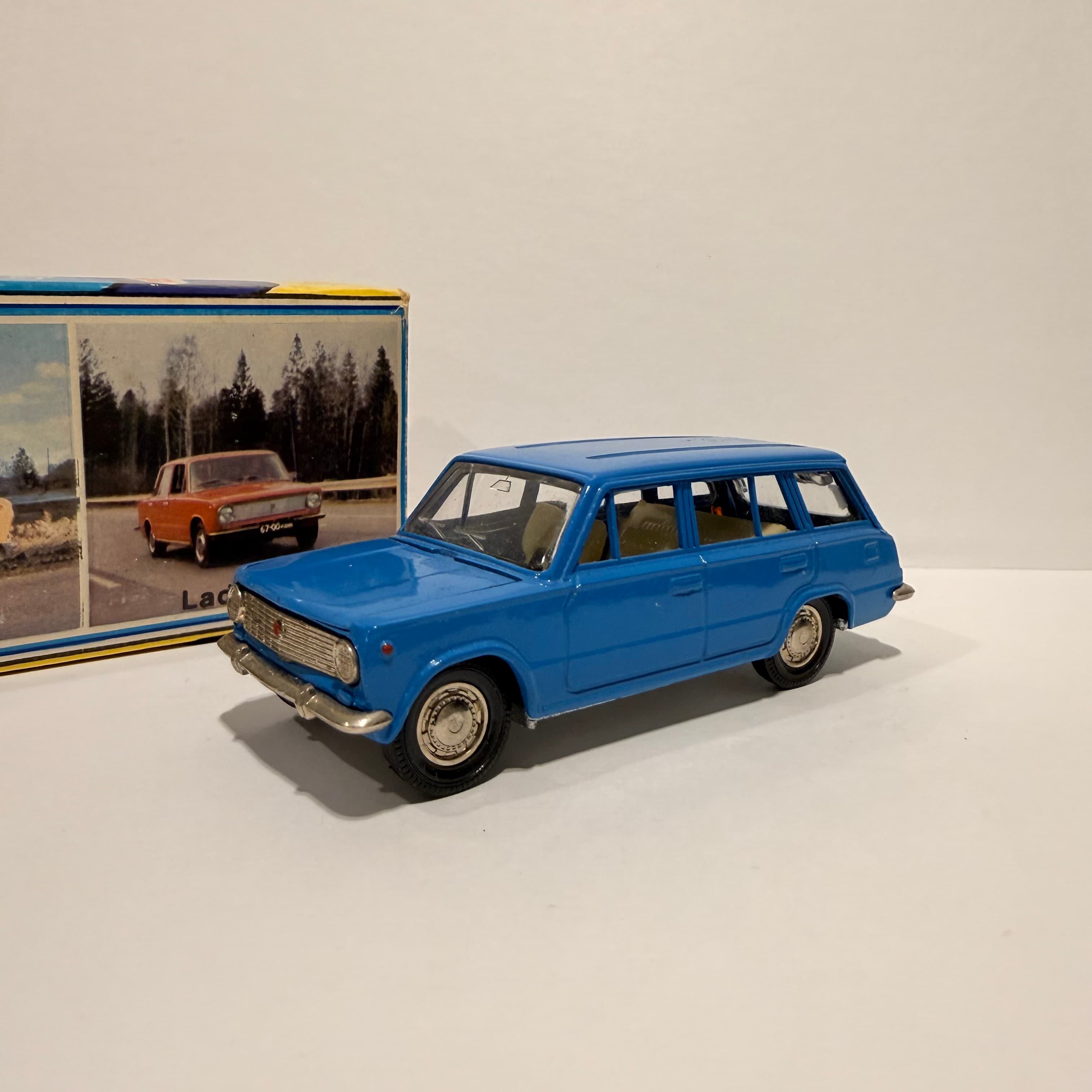 Ваз 2102 Жигули превью 3