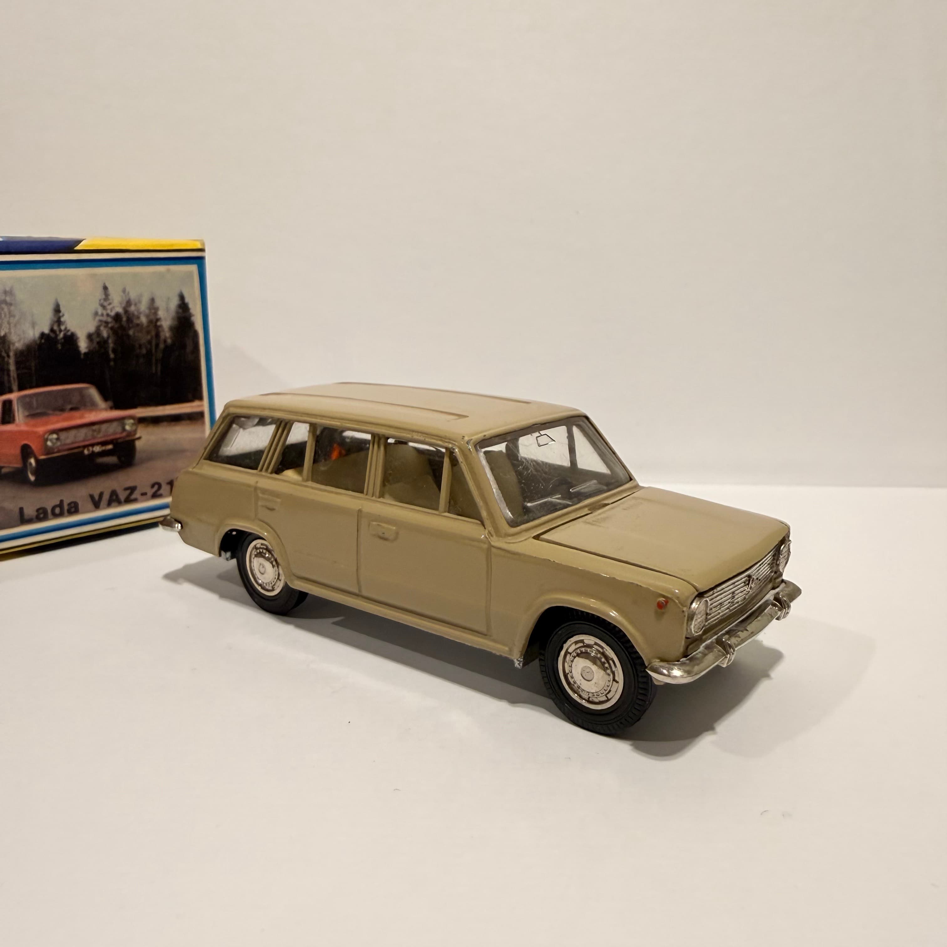 Ваз 2102 Жигули превью 3